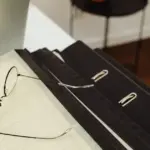 Την ευκαιρία να ενισχύσουν το εισόδημά τους ή να διεκδικήσουν μια επιδοτούμενη θέση εργασίας έχουν χιλιάδες άνεργοι, εργαζόμενοι και εποχικά απασχολούμενοι, καθώς η Δημόσια Υπηρεσία Απασχόλησης (ΔΥΠΑ) διατηρεί ανοιχτό ένα ευρύ πακέτο προγραμμάτων επιδότησης, επιδοτούμενων vouchers κατάρτισης και εποχικών βοηθημάτων.