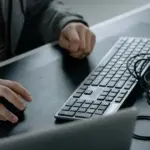Η ηλεκτρονική υποβολή της αίτησης για τη μεταβίβαση σύνταξης λόγω αναπηρίας πραγματοποιείται πλέον αποκλειστικά μέσω της ψηφιακής πλατφόρμας του e-ΕΦΚΑ, καταργώντας την ανάγκη για αυτοπρόσωπη حضور στις τοπικές υπηρεσίες.