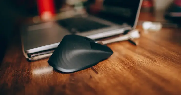 Η ηλεκτρονική υποβολή αίτησης στον e-ΕΦΚΑ για τη μεταβίβαση σύνταξης λόγω θανάτου συνταξιούχου ή ασφαλισμένου από ατύχημα εκτός εργασίας πραγματοποιείται πλέον ψηφιακά μέσω της πύλης gov.gr, καταργώντας την ανάγκη αναμονής σε ουρές.