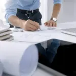 Το έγγραφο αντλεί αυτόματα το σύνολο των ημερών ασφάλισης και των εργοδοτών από το μητρώο του φορέα, φέρει μοναδικό αναγνωριστικό επαλήθευσης και γινεται αποδεκτό από τους φορείς του Δημοσίου, τον ΑΣΕΠ και τους εργοδότες του ιδιωτικού τομέα χωρίς να απαιτείται φυσική υπογραφή.