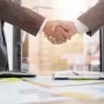 Το πιστοποιητικό αυτό είναι υποχρεωτικό για τη σύνταξη συμβολαίων μεταβίβασης ακινήτων (πώληση, γονική παροχή, δωρεά) και βεβαιώνει ότι δεν υπάρχουν ανεξόφλητες οφειλές προς τον οικείο Δήμο, όπως το Τέλος Ακίνητης Περιουσίας (ΤΑΠ) ή τυχόν βεβαιωμένες εισφορές σε χρήμα και κτηματογράφηση.