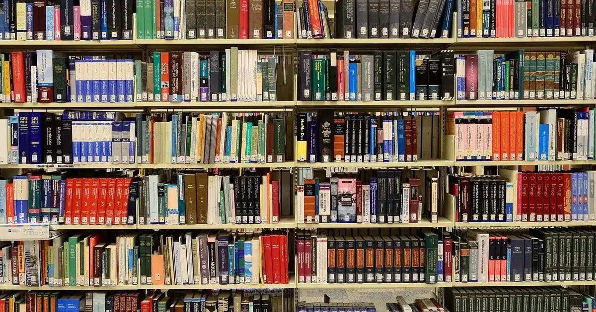 Η προσθήκη της ψηφιακής κάρτας δανειστικής βιβλιοθήκης και των πολιτιστικών διαδρομών στο gov.gr Wallet γίνεται άμεσα μέσα από τη συσκευή του κινητού σας, ενοποιώντας τις πολιτιστικές σας δραστηριότητες σε μία εφαρμογή.