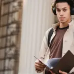 Οι εγγραφές των πρωτοετών φοιτητών για το ακαδημαϊκό έτος 2026-2027 ολοκληρώνονται στην ηλεκτρονική πλατφόρμα του Υπουργείου Παιδείας, ανοίγοντας τον δρόμο για τις αιτήσεις στέγασης, σίτισης και την έκδοση της φοιτητικής ταυτότητας.
