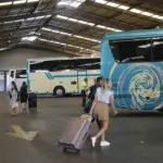 Μέχρι να εκδοθεί η φυσική Ακαδημαϊκή Ταυτότητα, οι νεοεισαχθέντες φοιτητές μπορούν να εξυπηρετούνται προσωρινά με τη βεβαίωση σπουδών, ανάλογα με τις αποφάσεις του οικείου Αστικού ΚΤΕΛ της κάθε πόλης.