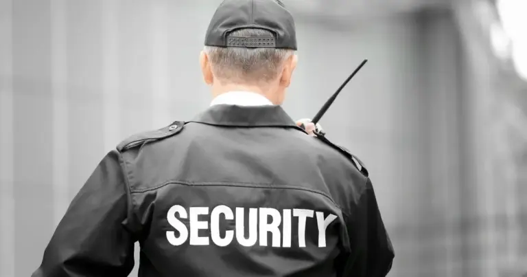 Η ιδιαιτερότητα των φυλάξεων σε διαφορετικά σημεία δεν απαλλάσσει τις εταιρείες φύλαξης από την υποχρέωση αποτύπωσης του πραγματικού χρόνου απασχόλησης, καθώς οι έλεγχοι της Επιθεώρησης Εργασίας είναι επιτόπιοι και διασταυρώνουν τα δεδομένα σε πραγματικό χρόνο.