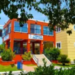 Κατά τις πρώτες αυτές συναντήσεις καθορίζεται το ωρολόγιο πρόγραμμα, αναλαμβάνονται οι υπηρεσίες και οι αρμοδιότητες, ενώ προγραμματίζονται οι εκπαιδευτικές δράσεις και η υποδοχή των μαθητών για την ημέρα του αγιασμού.