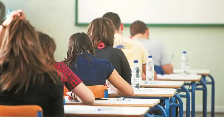 Η συμμετοχή στα τμήματα είναι εθελοντική και στοχεύει στην κάλυψη μαθησιακών κενών, με την κάλυψη των θέσεων διδασκόντων να πραγματοποιείται μέσω πρόσληψης αναπληρωτών εκπαιδευτικών ειδικής προκήρυξης.