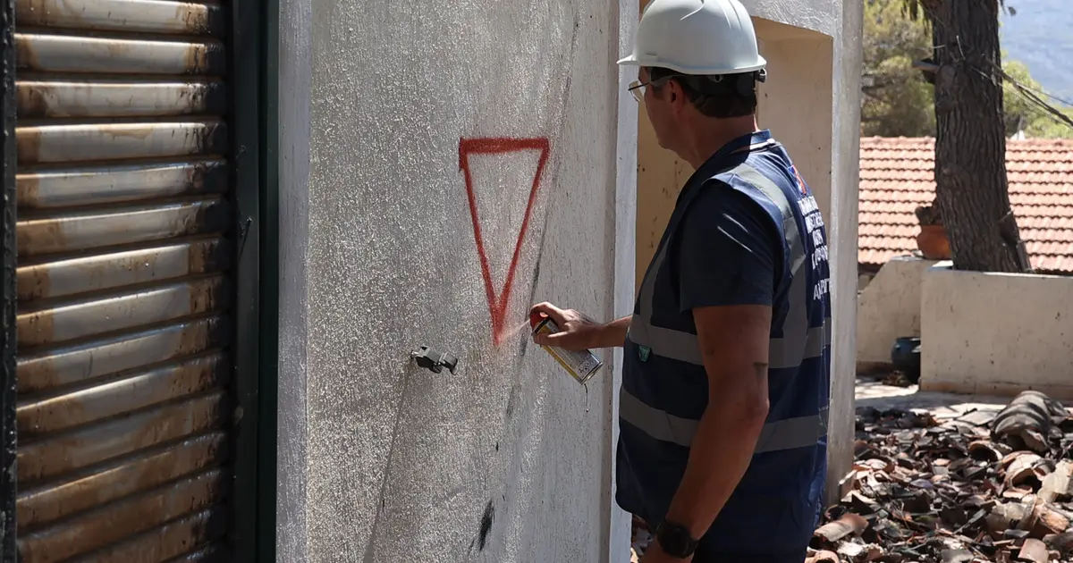 Η νομοθεσία προβλέπει ειδικές φορολογικές ελαφρύνσεις και πλήρη απαλλαγή για κτίσματα που έχουν κριθεί επικίνδυνα ή ακατάλληλα για χρήση λόγω σεισμού.