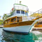 Σε πλήρη εξέλιξη βρίσκονται οι στοχευμένοι έλεγχοι της ΑΑΔΕ στις μαρίνες και τα λιμάνια της χώρας, με τους ελεγκτές να βάζουν στο στόχαστρο τα τουριστικά σκάφη αναψυχής για τον εντοπισμό παράνομων ναυλώσεων και τη μη έκδοση των προβλεπόμενων παραστατικών.