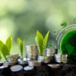 Η συνολική ενίσχυση φτάνει έως τα 17.500 ευρώ ανά επιχείρηση και η σταδιακή πίστωσή της συνδέεται με την επίτευξη συγκεκριμένων οροσήμων και τη διενέργεια επιτόπιων ή διοικητικών επαληθεύσεων από τους ελεγκτές της ΔΥΠΑ.
