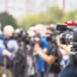 Η ενοποίηση των ταμείων επέφερε ενιαίους κανόνες υπολογισμού της σύνταξης, ενώ η ασφαλιστική κάλυψη των δημοσιογράφων στον ιδιωτικό και δημόσιο τομέα συνδέεται πλέον με τα γενικά όρια ηλικίας και τις συντάξιμες αποδοχές που καταγράφονται στο σύστημα.