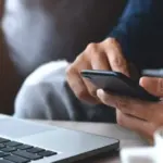 Η διαδικασία βασίζεται στη διασύνδεση του gov.gr Wallet με το Γενικό Εμπορικό Μητρώο (ΓΕΜΗ) και τα μητρώα των οικείων Επιμελητηρίων, εξασφαλίζοντας την ταχύτατη ταυτοποίηση των στοιχείων της επιχείρησης.