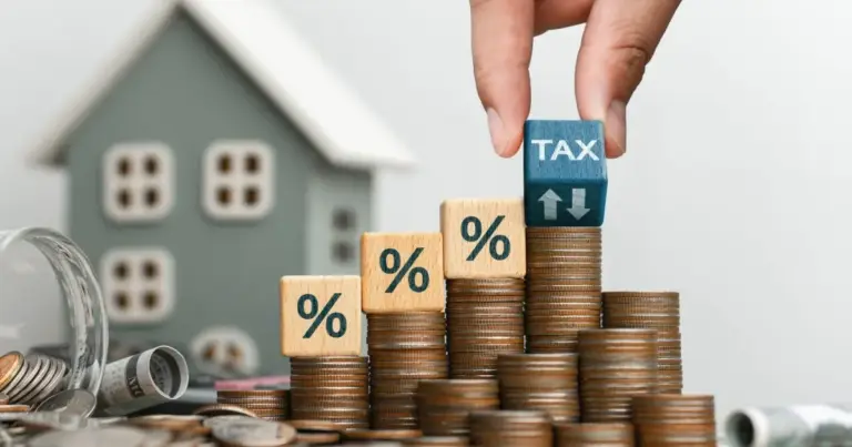 Το φορολογικό πλαίσιο ορίζει συγκεκριμένα χρηματικά όρια για την αφορολόγητη μεταβίβαση κεφαλαίων μεταξύ συγγενών πρώτου βαθμού.