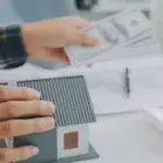 Η ακύρωση ή απόρριψη της αίτησης για το Επίδομα Στέγασης (Επίδομα Ενοικίου) του ΟΠΕΚΑ λόγω υπέρβασης των εισοδηματικών ορίων αποτελεί συχνό φαινόμενο κατά τις αυτόματες διασταυρώσεις της πλατφόρμας με τα στοιχεία της ΑΑΔΕ.