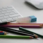 Η διαδικασία εγγραφής των επιλαχόντων σπουδαστών στις ΣΑΕΚ (πρώην ΔΙΕΚ) για το εκπαιδευτικό έτος 2026-2027 ενεργοποιείται αμέσως μετά την ολοκλήρωση της πρώτης φάσης εγγραφών των αρχικά επιτυχόντων, καλύπτοντας τις κενές θέσεις που προέκυψαν ανά τμήμα και ειδικότητα.