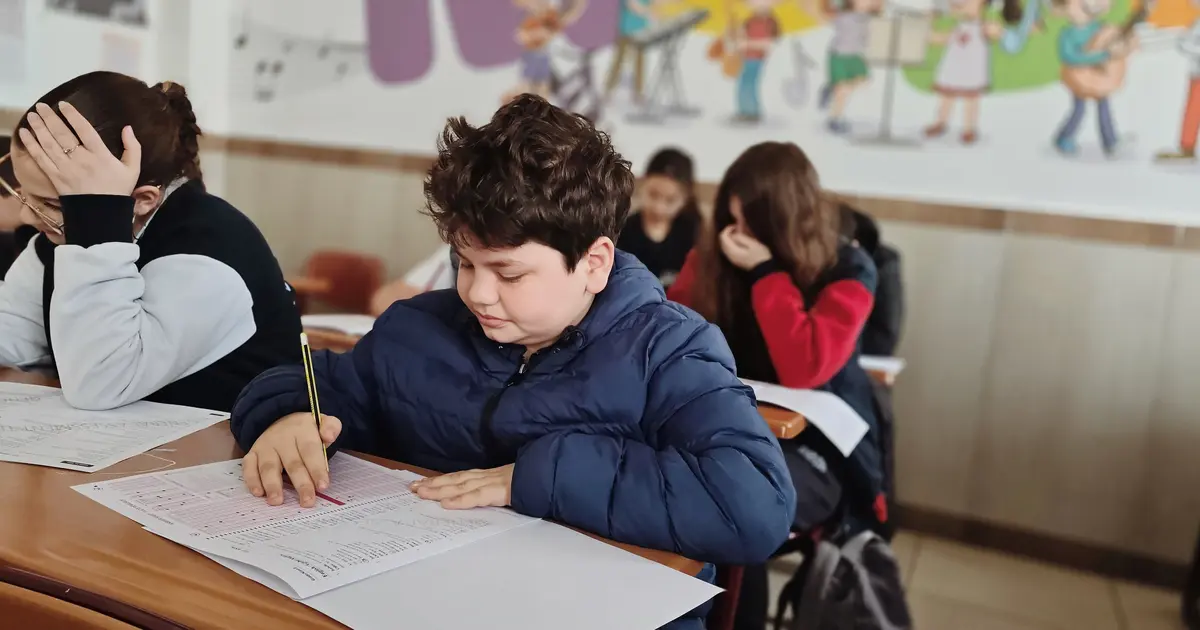 Ξεκίνησε επίσημα η διαδικασία ορισμού των Υπευθύνων Σχολικών Εργαστηρίων Φυσικών Επιστημών (Υ.Σ.Ε.Φ.Ε.) στα Γυμνάσια, ΓΕ.Λ. και ΕΠΑ.Λ. για τη σχολική χρονιά 2026-2027, σύμφωνα με την υπ' αριθμ. 119652/ΓΔ4 (14-09-2026) εγκύκλιο του Υπουργείου Παιδείας, Θρησκευμάτων και Αθλητισμού.